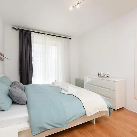 Lejlighed Luxurious Urban Retreat With Whirlpool And Private Parking Zadar