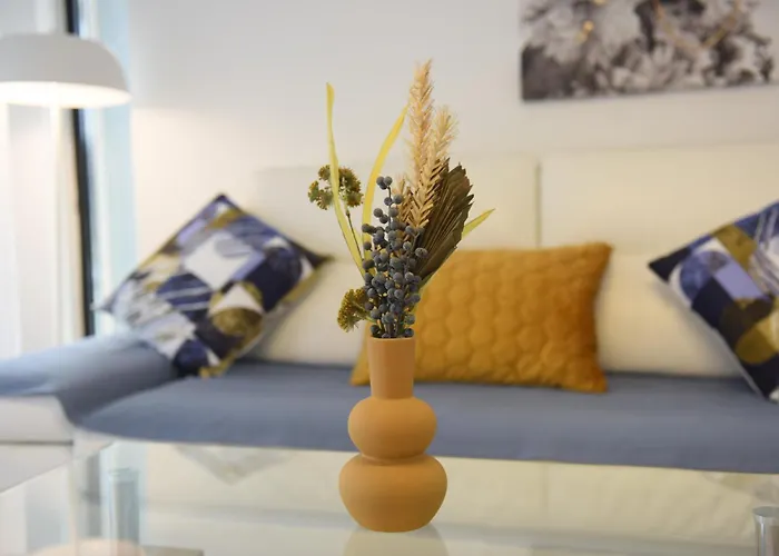Lejlighed Luxurious Urban Retreat With Whirlpool And Private Parking *